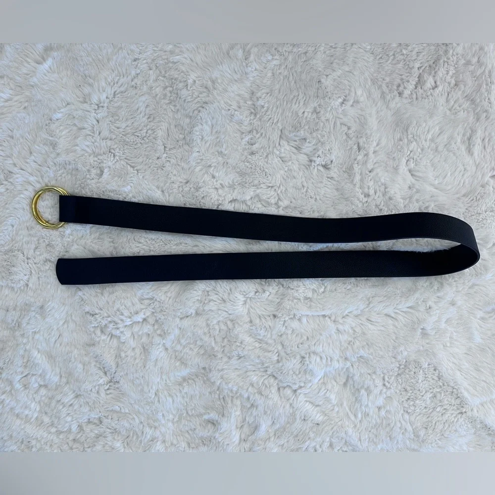 New B-low the Belt black wide belt with gold round circle buckle. L/XL - Picture 5 of 7